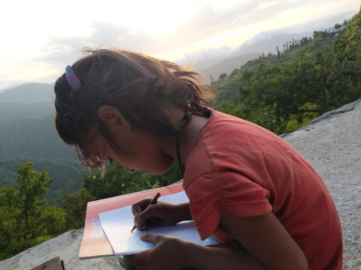 Namastay Himalayas, Kanatal Exterior photo